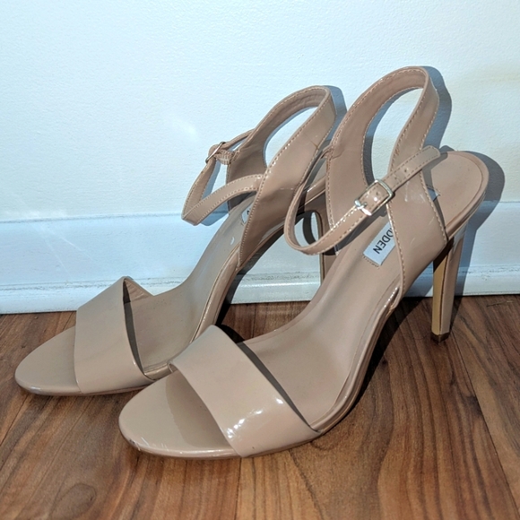 Steve Madden Nude Heels Women's 9.5 Ankle Sandal Closure Open Toe Shiny 5" Heel - Picture 2 of 7